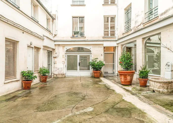 Chatelet Flat *
